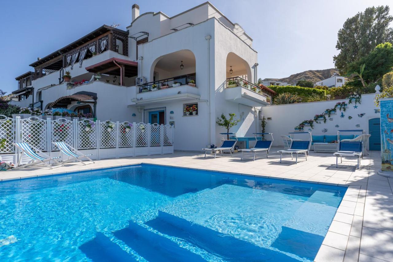 Almare B&B Crotone Bagian luar foto
