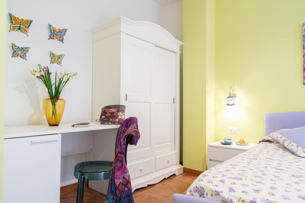 Almare B&B Crotone Bagian luar foto