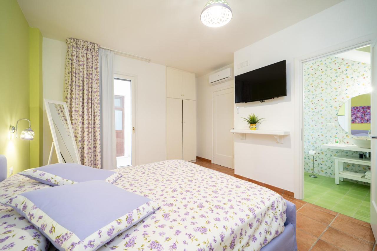 Almare B&B Crotone Bagian luar foto