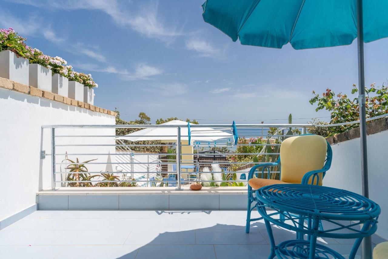 Almare B&B Crotone Bagian luar foto