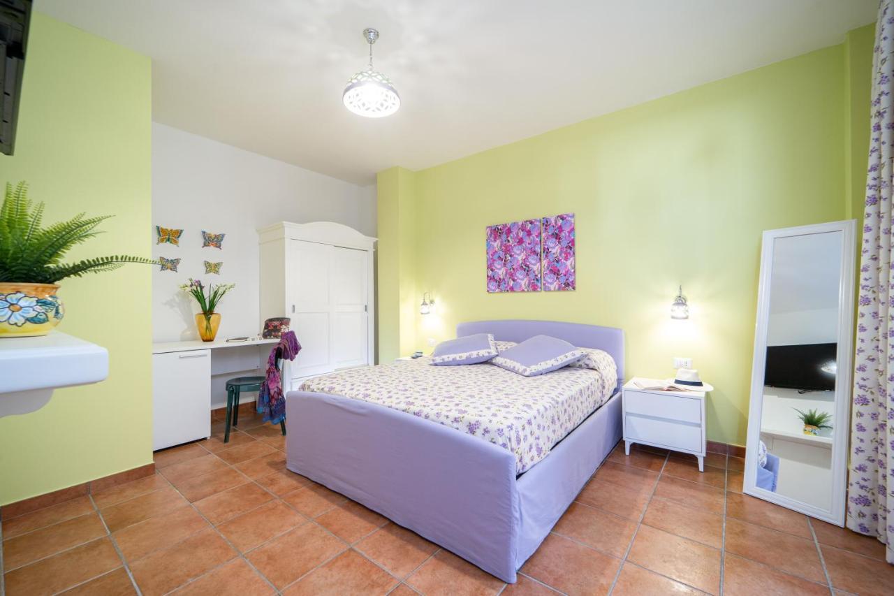 Almare B&B Crotone Bagian luar foto