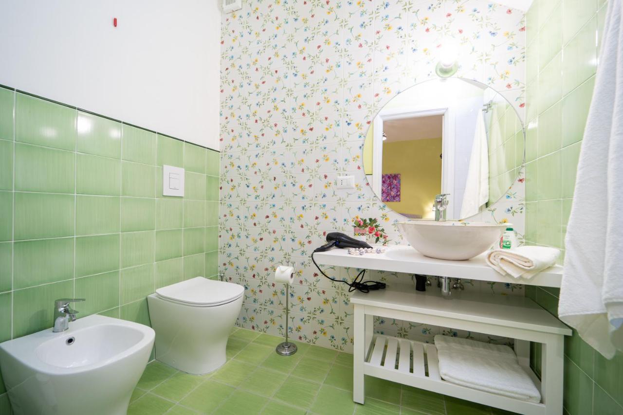 Almare B&B Crotone Bagian luar foto