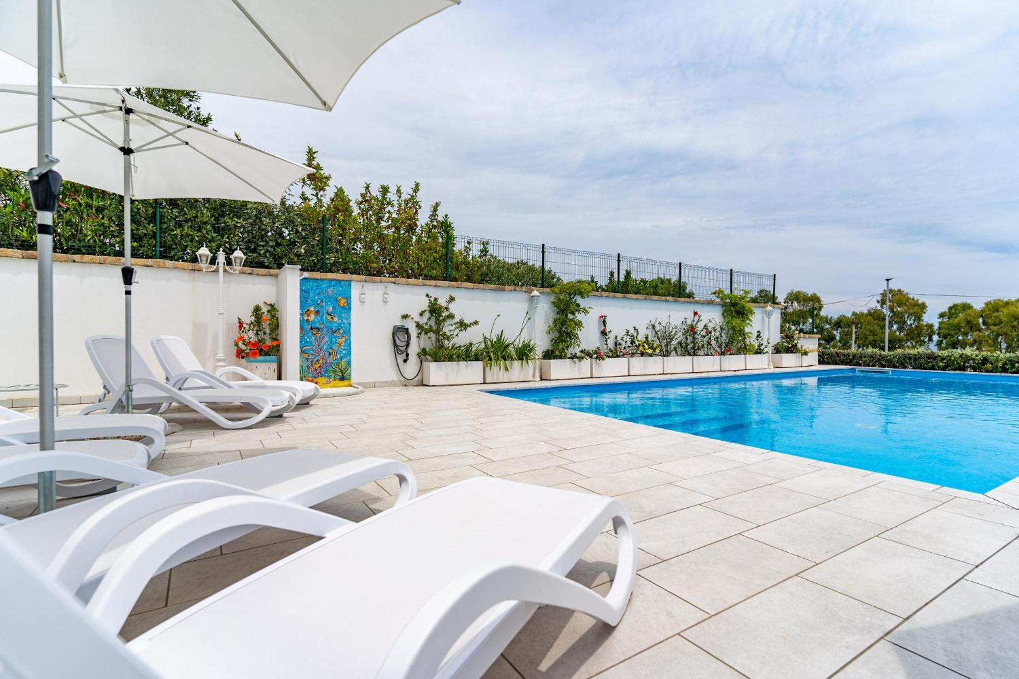 Almare B&B Crotone Bagian luar foto