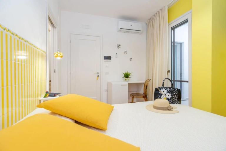 Almare B&B Crotone Bagian luar foto